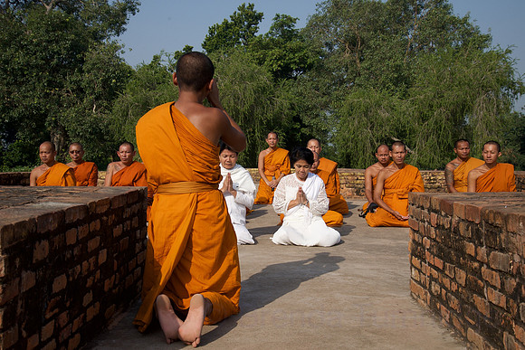 Sravasti pilgrims & monks
